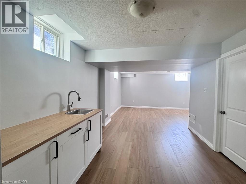 154 Rosemount Drive, Kitchener, Ontario  N2B 1R5 - Photo 36 - 40837567