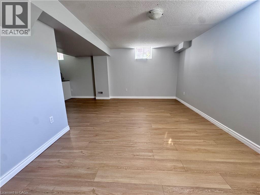 154 Rosemount Drive, Kitchener, Ontario  N2B 1R5 - Photo 39 - 40837567
