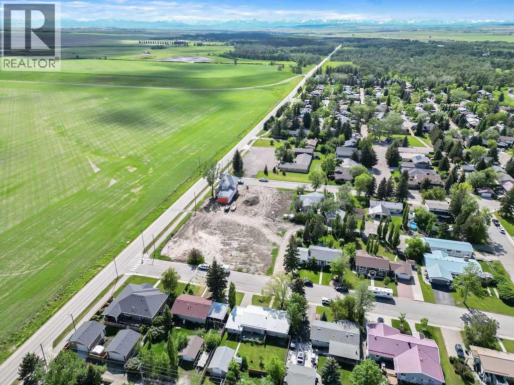 1033 8 Street SW, High River, Alberta  T1V 1A9 - Photo 11 - A2318539