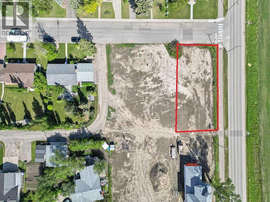 1033 8 Street SW, High River, Alberta  T1V 1A9 - Photo 3 - A2318539