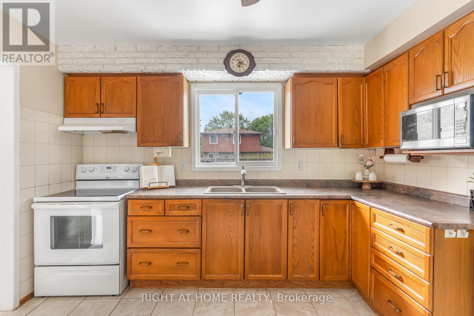 40 Colbeck Crescent, New Tecumseth, Ontario  L9R 1B7 - Photo 8 - N13417660
