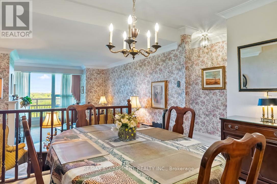 1401 - 1359 White Oaks Boulevard, Oakville (Fa Falgarwood), Ontario  L6H 2R8 - Photo 10 - W13417662