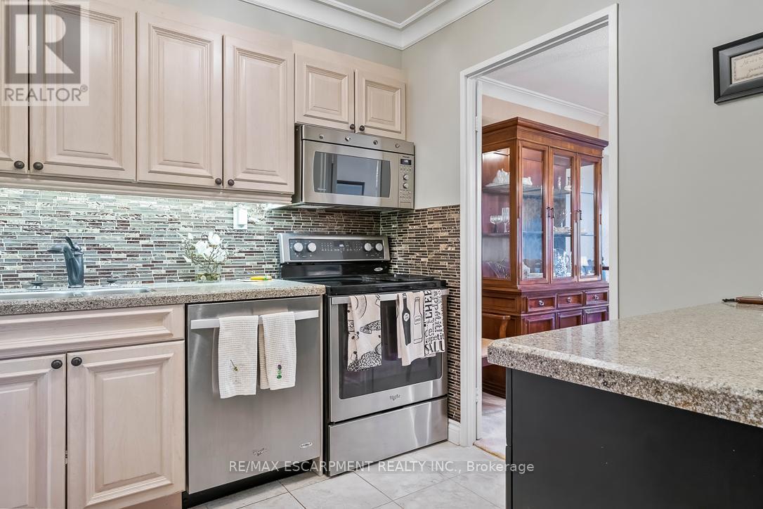 1401 - 1359 White Oaks Boulevard, Oakville (Fa Falgarwood), Ontario  L6H 2R8 - Photo 12 - W13417662