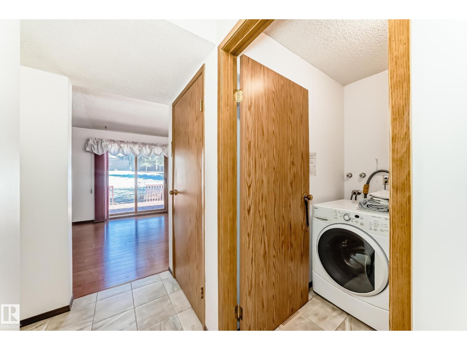 3933 103b St NW, Edmonton, Alberta  T6J 2X8 - Photo 22 - E4492382