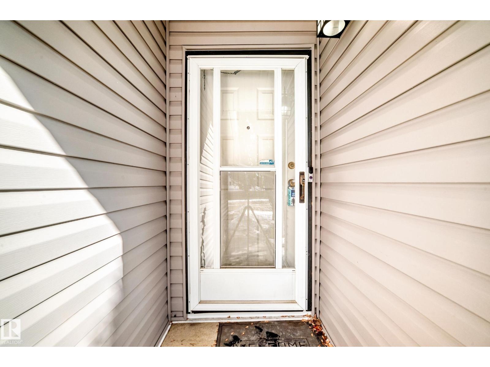 3933 103b St NW, Edmonton, Alberta  T6J 2X8 - Photo 3 - E4492382