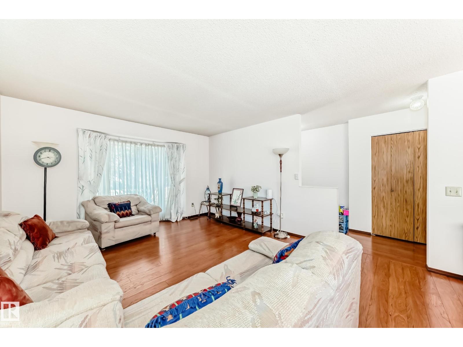 3933 103b St NW, Edmonton, Alberta  T6J 2X8 - Photo 21 - E4492382