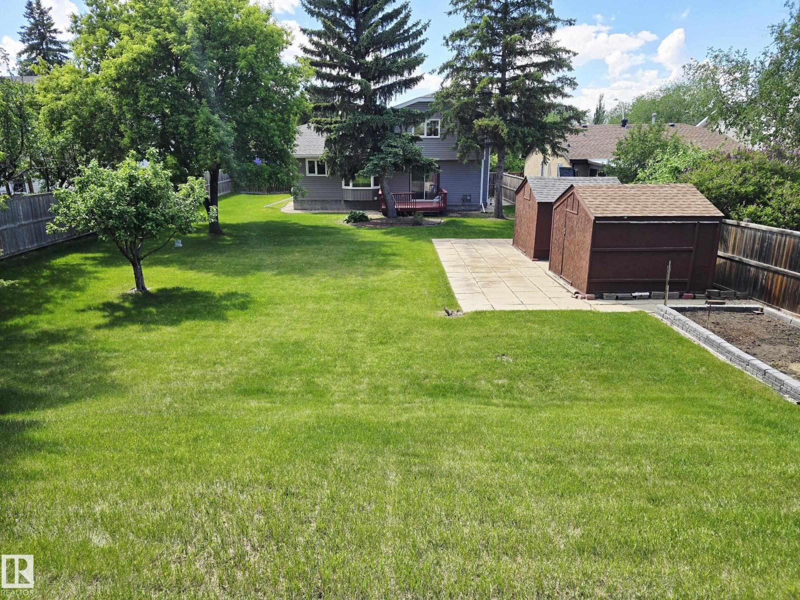 3933 103B ST NW, Edmonton, Alberta