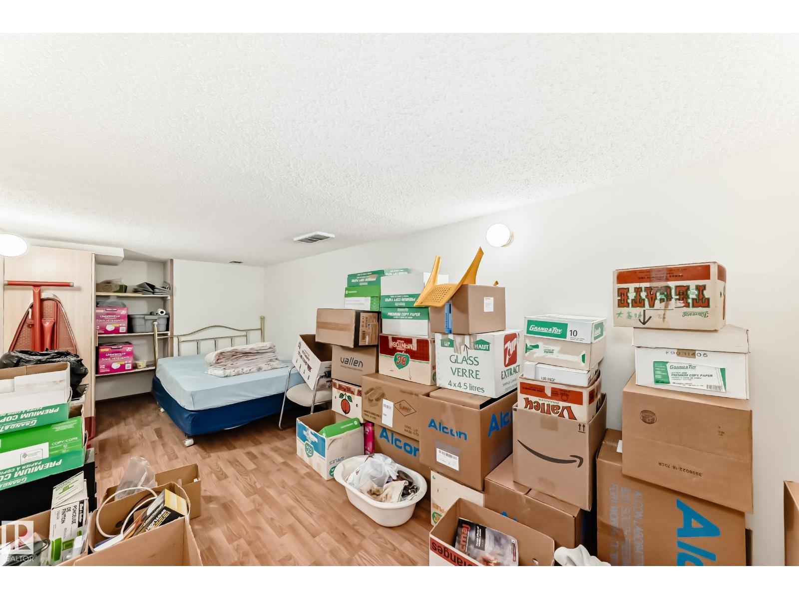 3933 103b St NW, Edmonton, Alberta  T6J 2X8 - Photo 43 - E4492382
