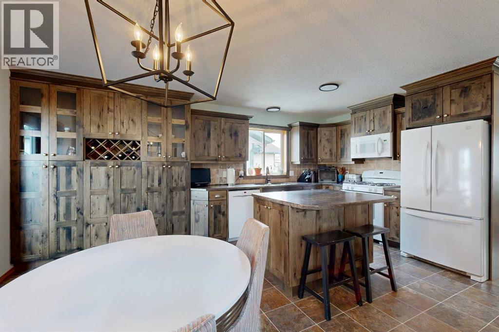 42 Olson Crescent, Whitecourt, Alberta  T7S 1T9 - Photo 11 - A2311497