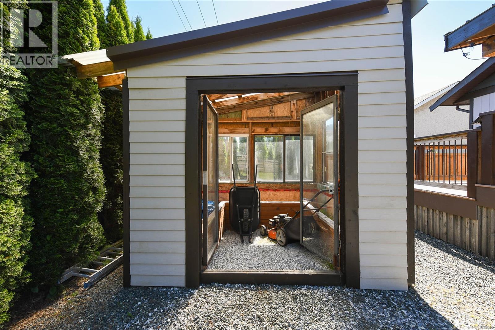 1215 10th St, Courtenay, British Columbia  V9N 1R8 - Photo 30 - 1039043