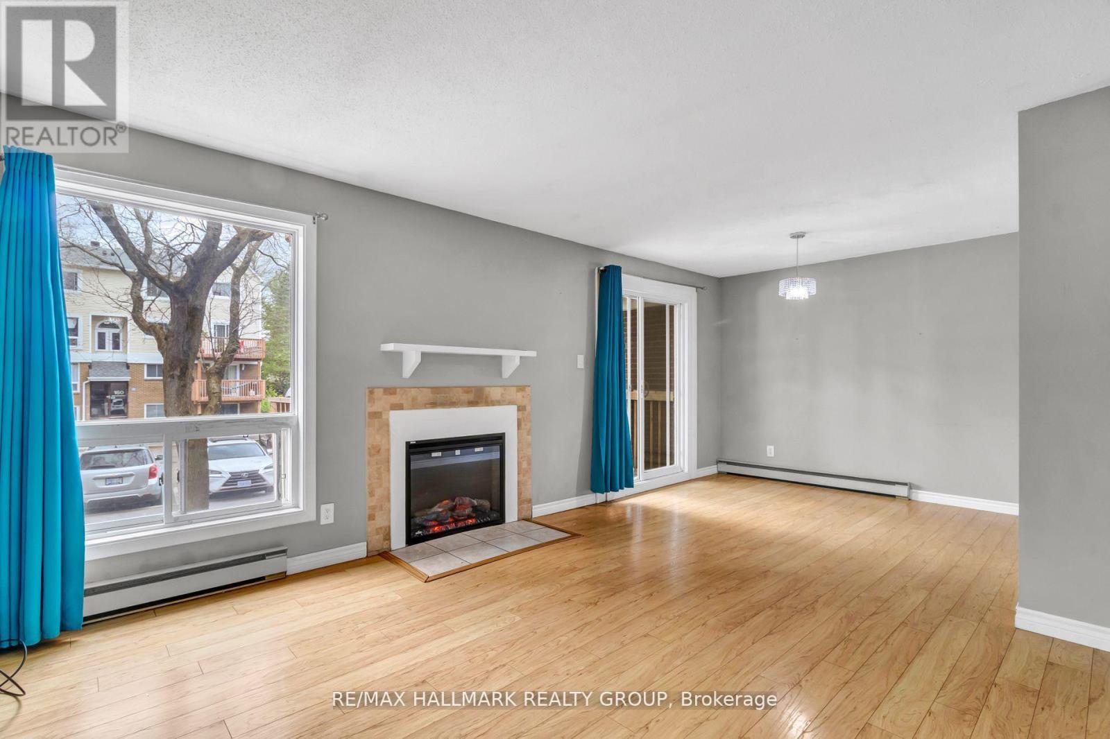 1 - 460 Fenerty Court, Ottawa, Ontario  K2L 3A9 - Photo 4 - X13417754