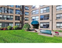 909 - 250 DAVIS DRIVE, Newmarket, Ontario