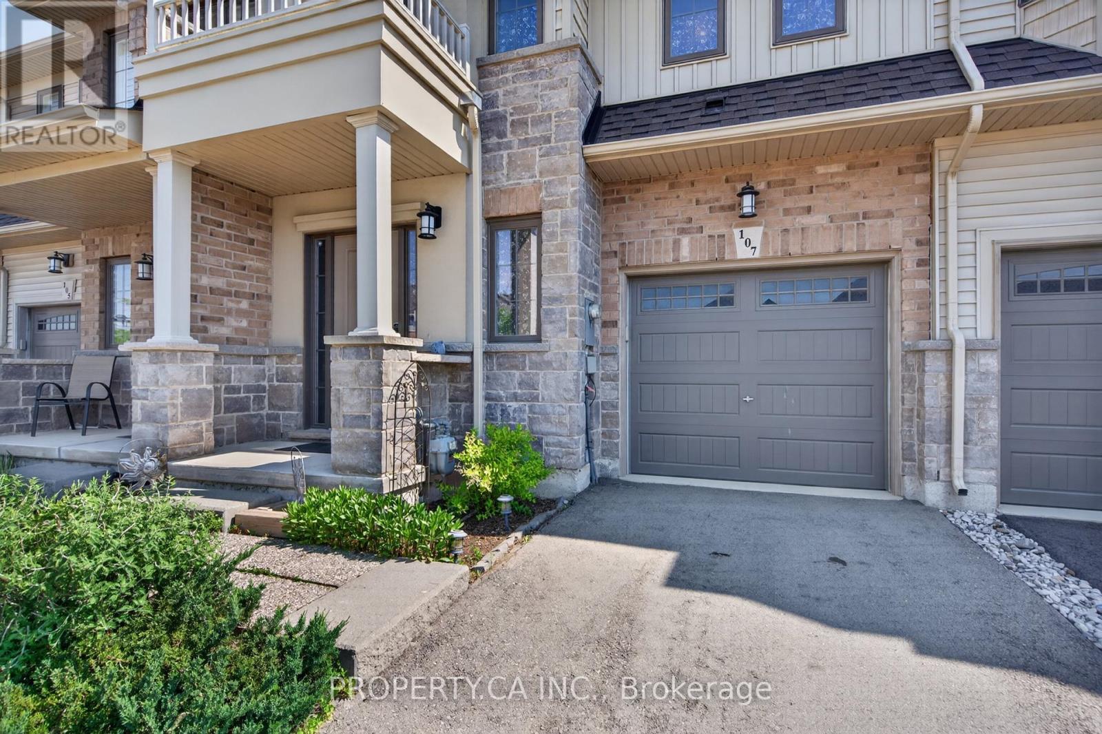 107 Dennis Drive, West Lincoln, Ontario  L0R 2A0 - Photo 3 - X13417722