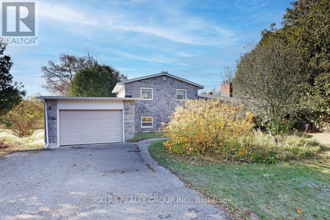 1996 Old Carp Road, Ottawa, Ontario  K0A 1L0 - Photo 2 - X13417864