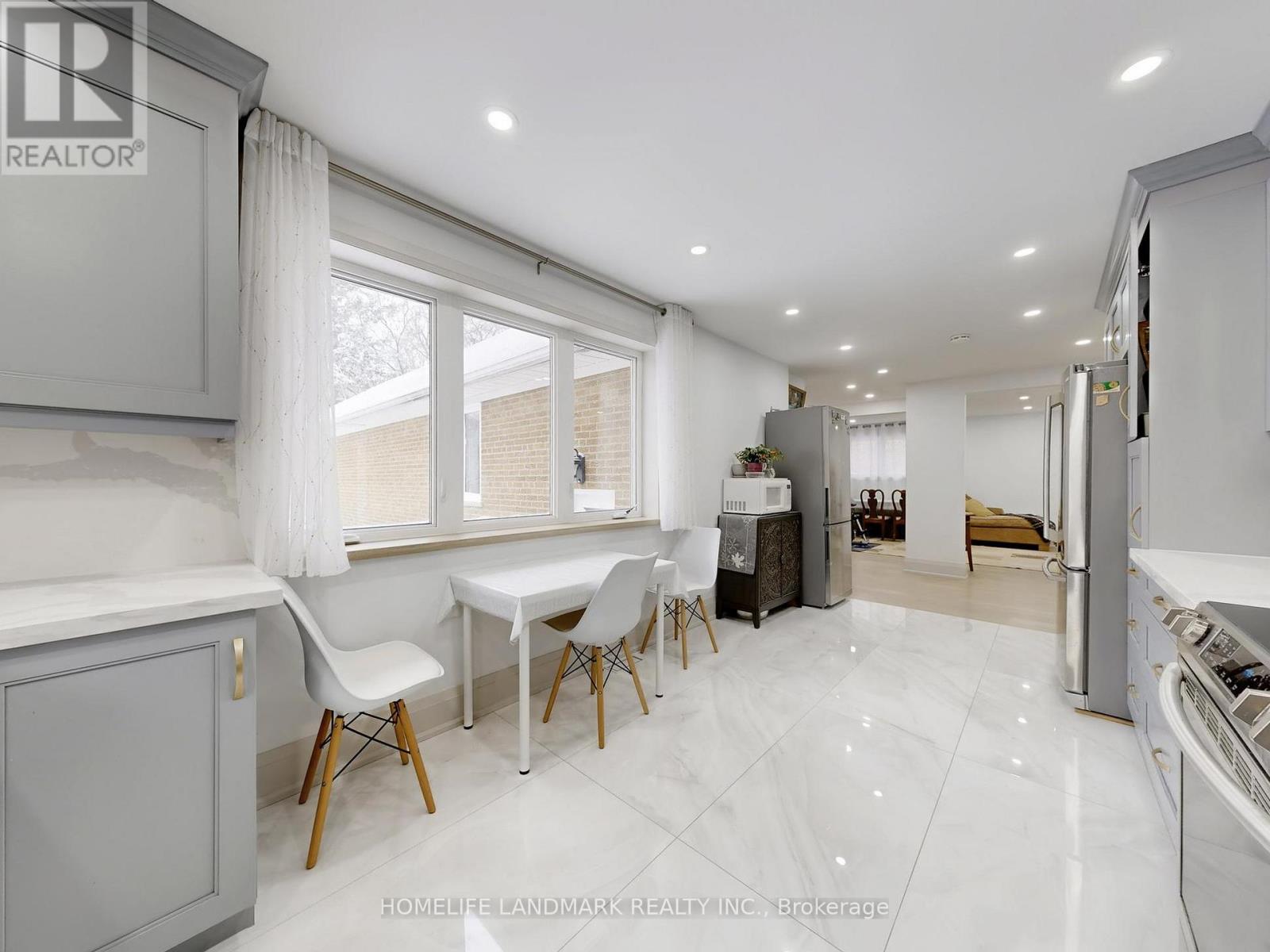 50 Bruce Farm Drive, Toronto, Ontario  M2H 1G5 - Photo 8 - C13417868
