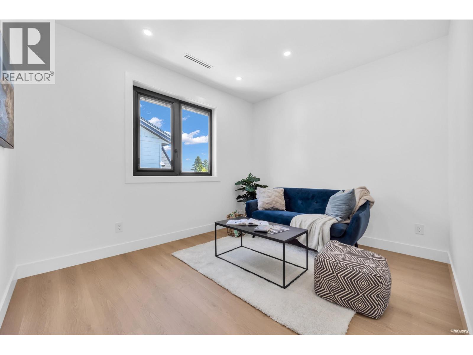 2 2316 Cliff Avenue, Burnaby, British Columbia  V5A 2L2 - Photo 25 - R3133697