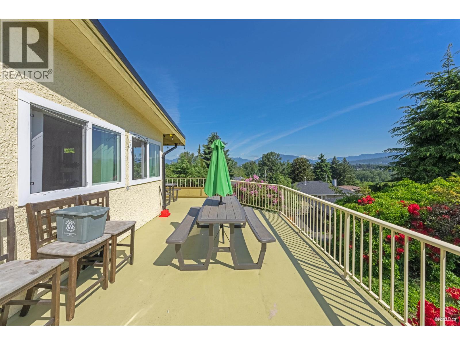 5578 Oakglen Drive, Burnaby, British Columbia  V5H 3M5 - Photo 10 - R3133732