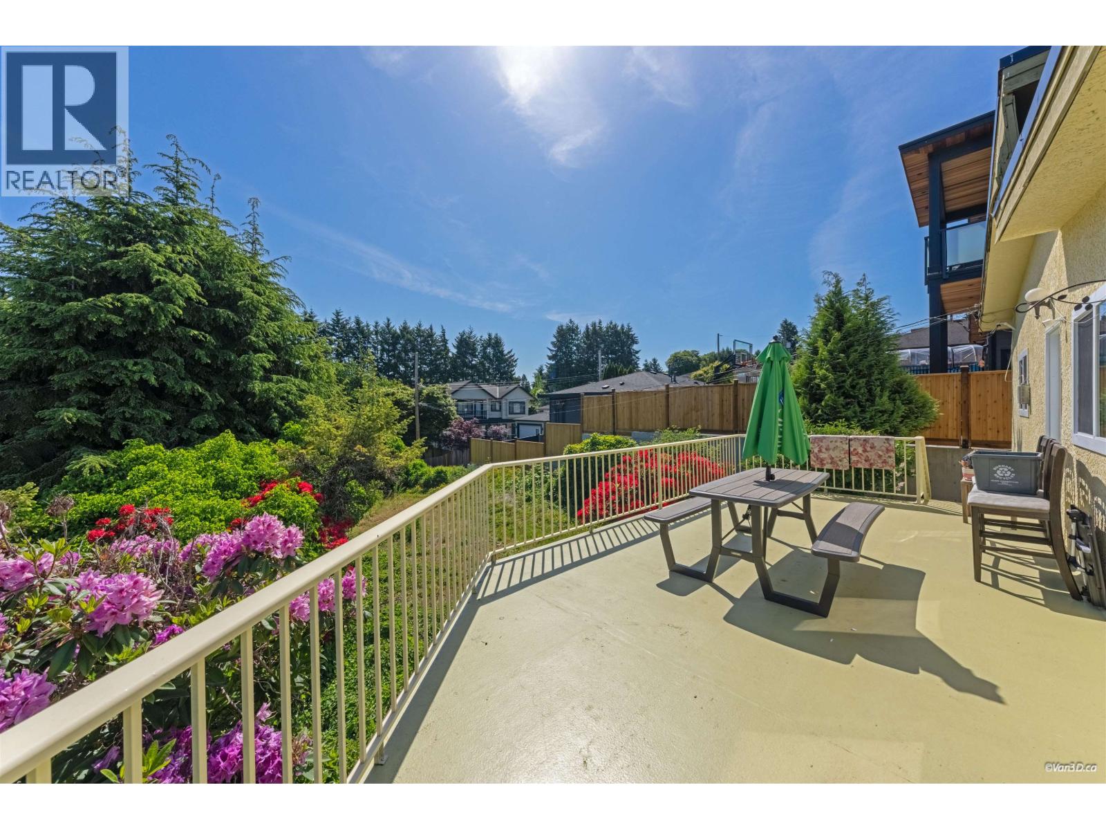 5578 Oakglen Drive, Burnaby, British Columbia  V5H 3M5 - Photo 9 - R3133732
