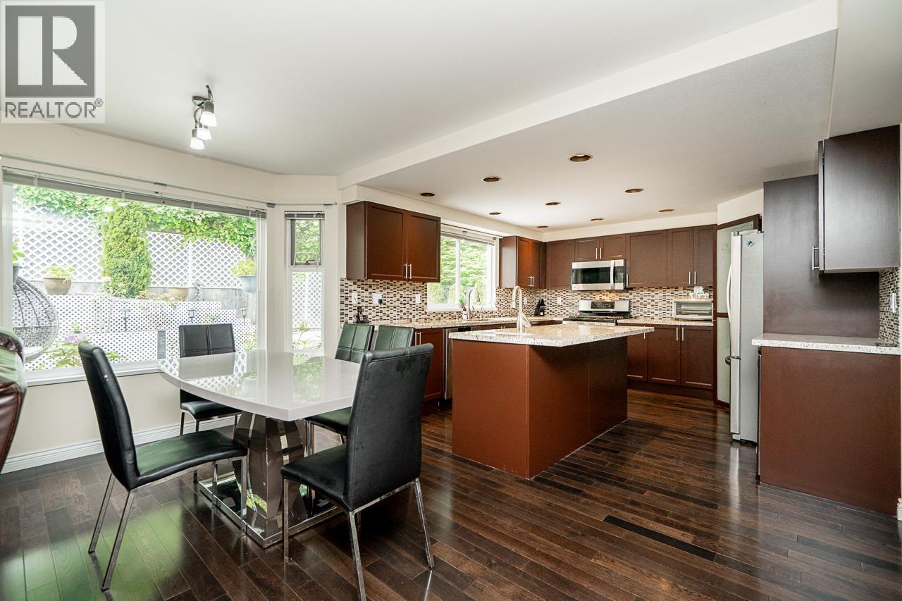 1687 Plateau Crescent, Coquitlam, British Columbia  V3E 3B3 - Photo 11 - R3133795