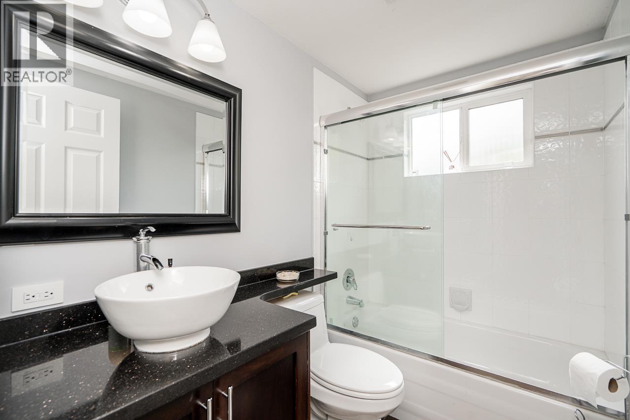 1687 Plateau Crescent, Coquitlam, British Columbia  V3E 3B3 - Photo 17 - R3133795