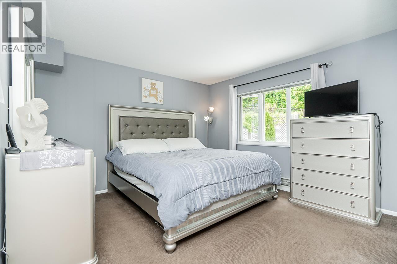 1687 Plateau Crescent, Coquitlam, British Columbia  V3E 3B3 - Photo 24 - R3133795