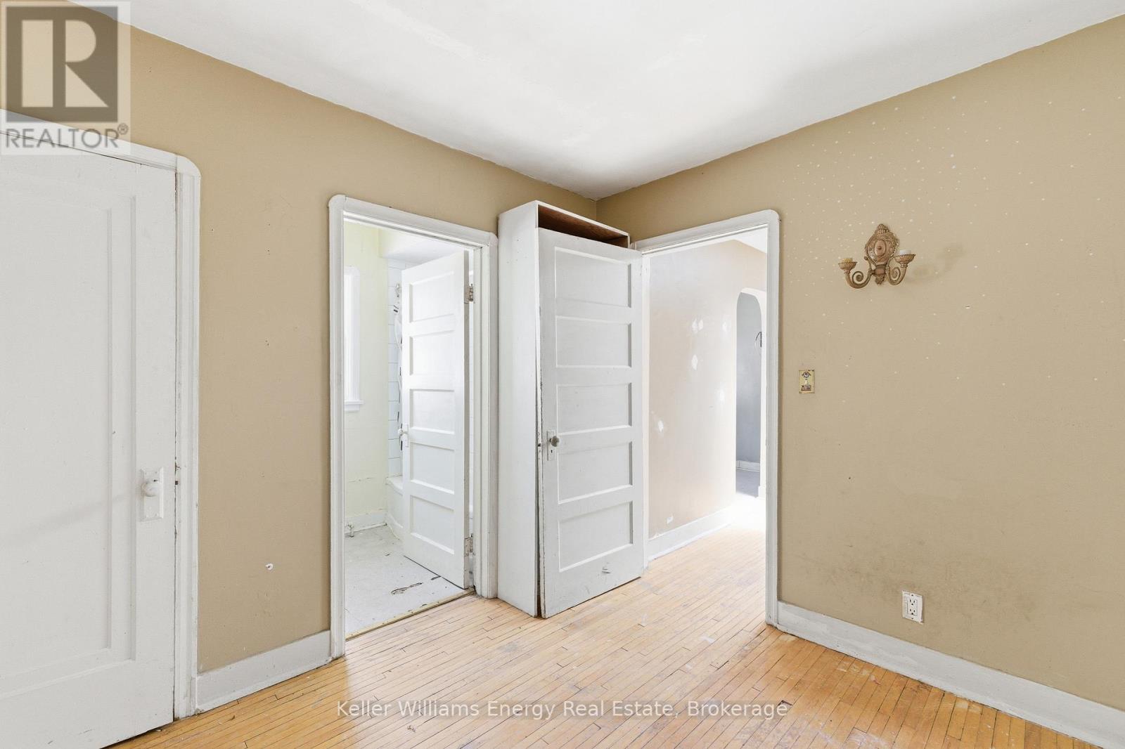 76 & 78 - 78 Simcoe Street N, Oshawa (O'neill), Ontario  L1G 4S2 - Photo 31 - E13417856