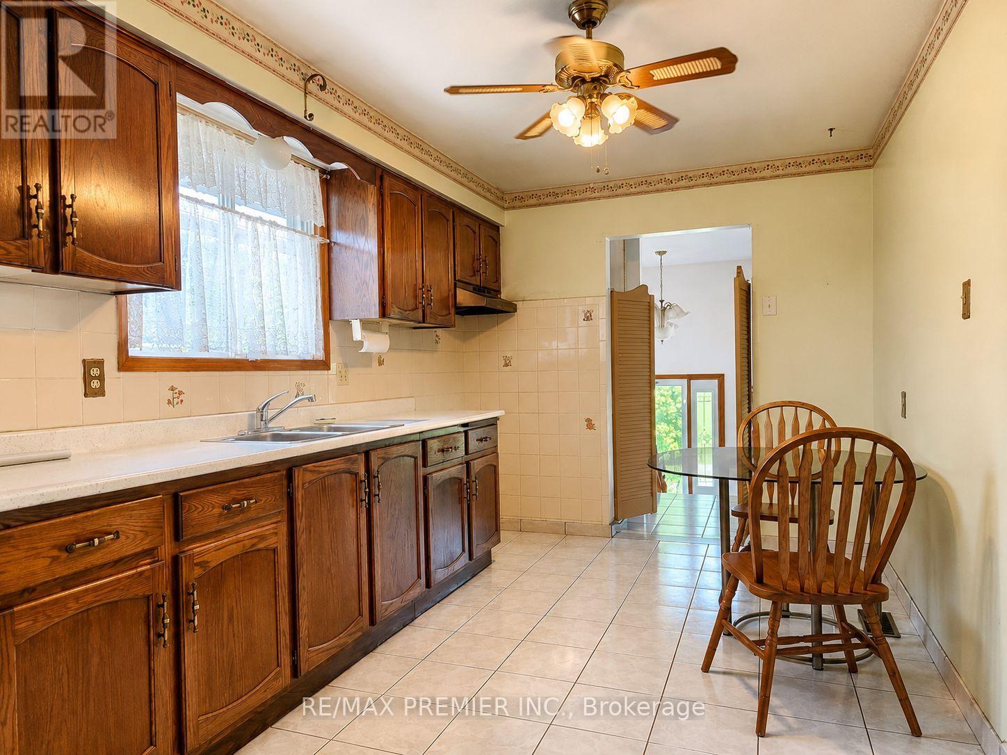 253 Solomon Crescent, Hamilton, Ontario  L8W 1Z1 - Photo 7 - X13415246