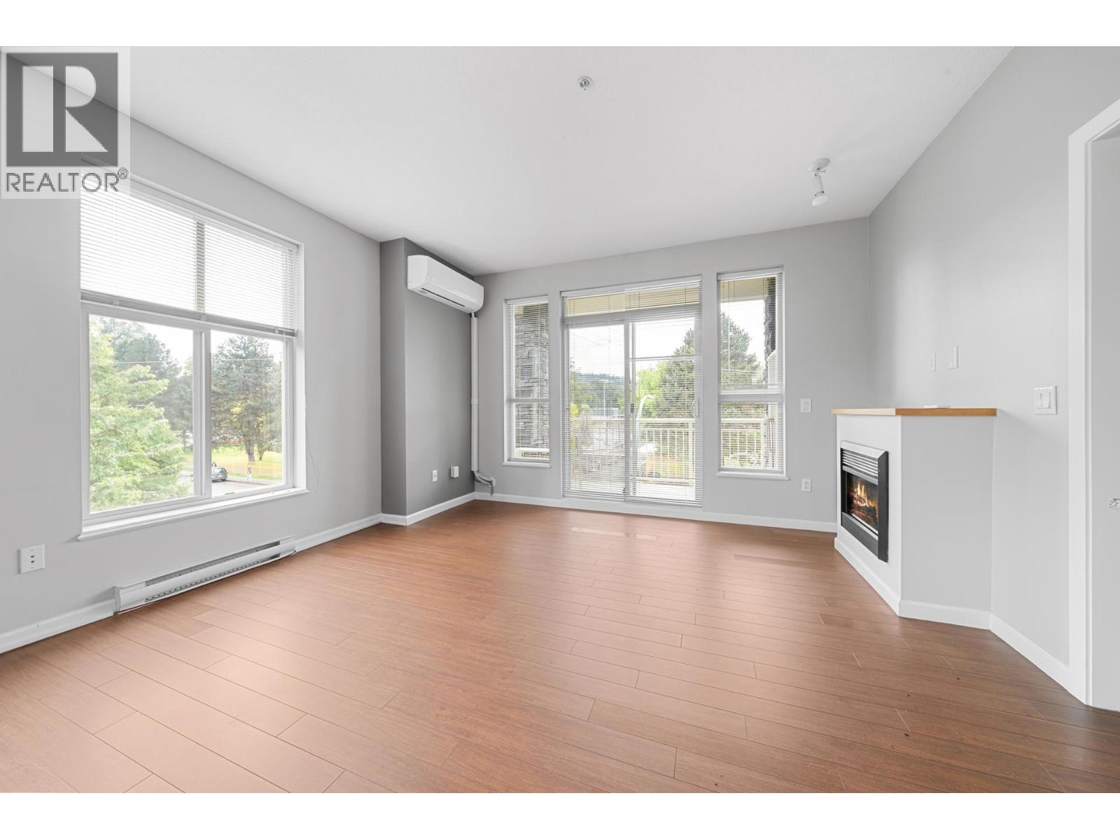 304 2477 Kelly Avenue, Port Coquitlam, British Columbia  V3C 0B3 - Photo 3 - R3130926