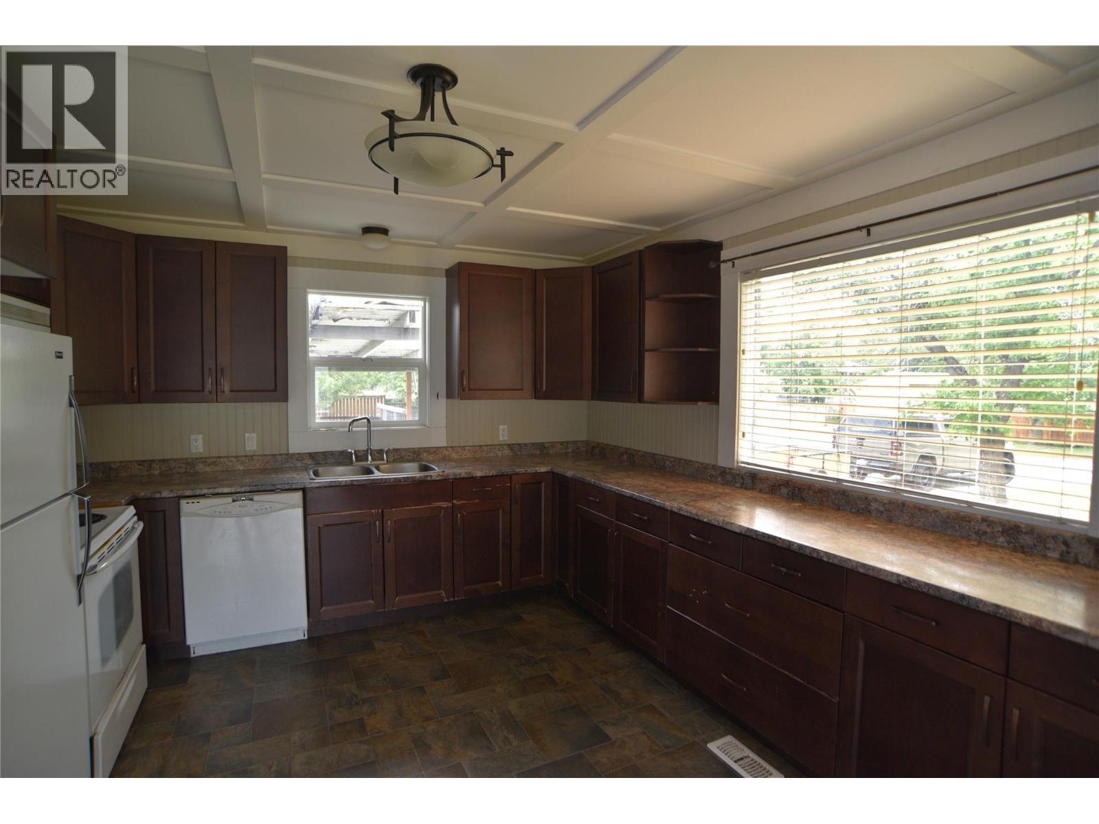 6624 19th Street, Grand Forks, British Columbia  V0H 1H0 - Photo 27 - 10390082