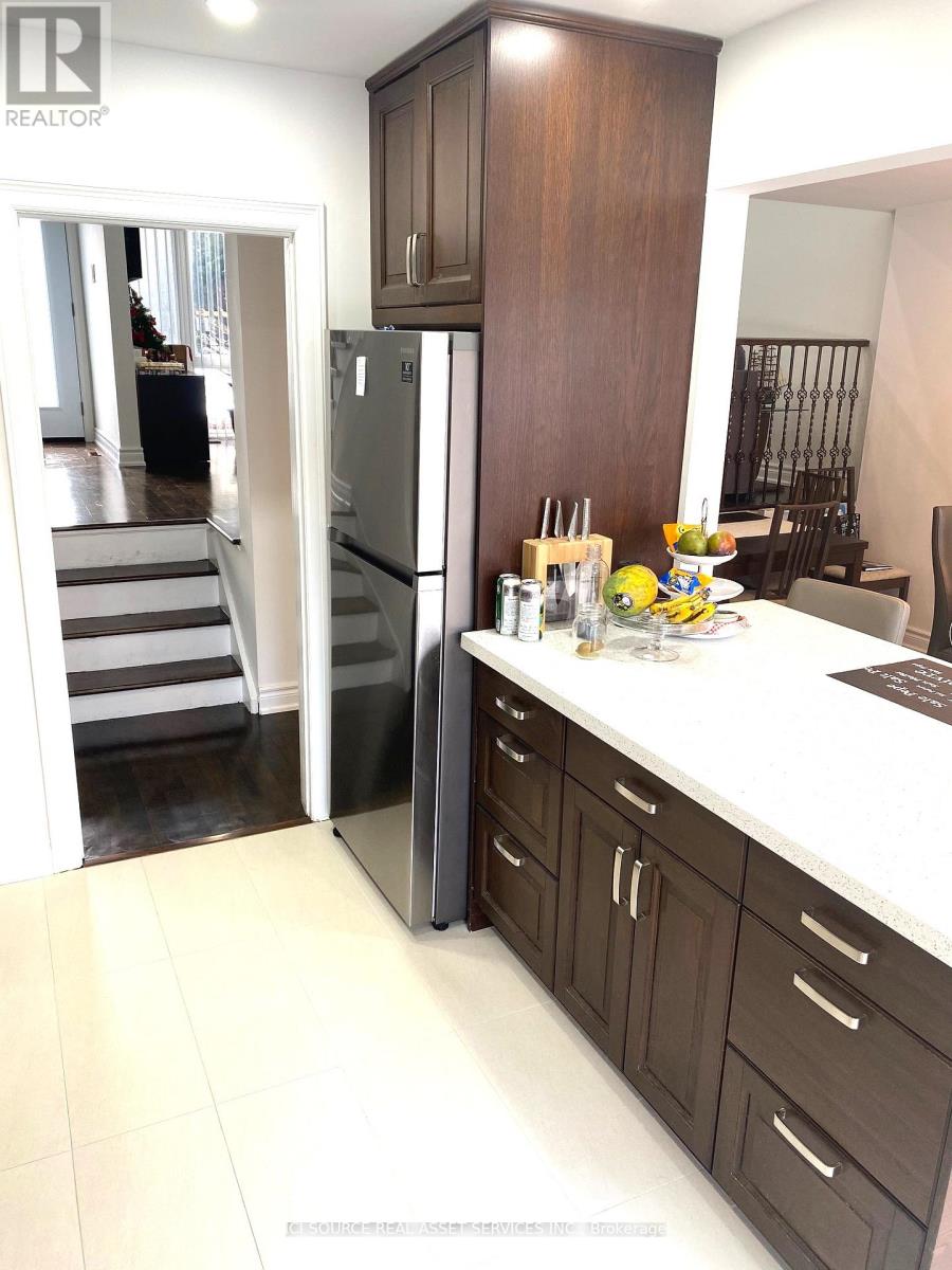 203 Three Valleys Drive, Toronto, Ontario  M3A 3L7 - Photo 10 - C13412916