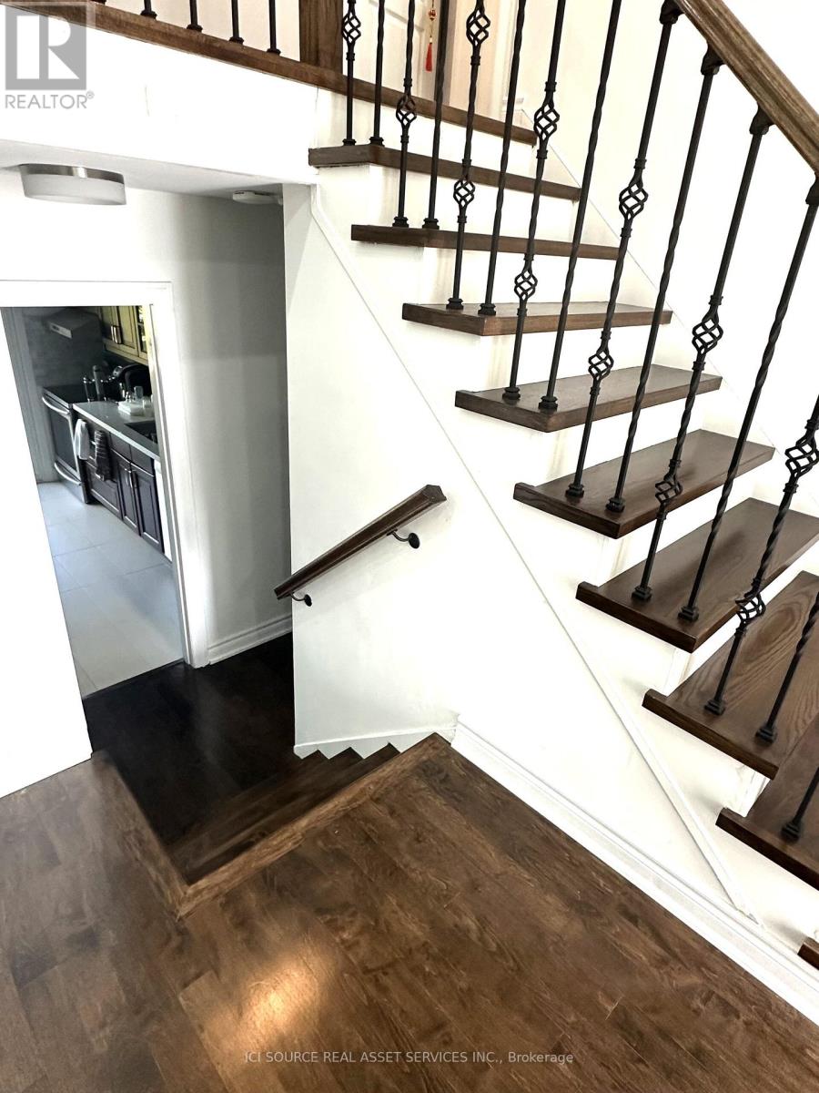 203 Three Valleys Drive, Toronto, Ontario  M3A 3L7 - Photo 7 - C13412916