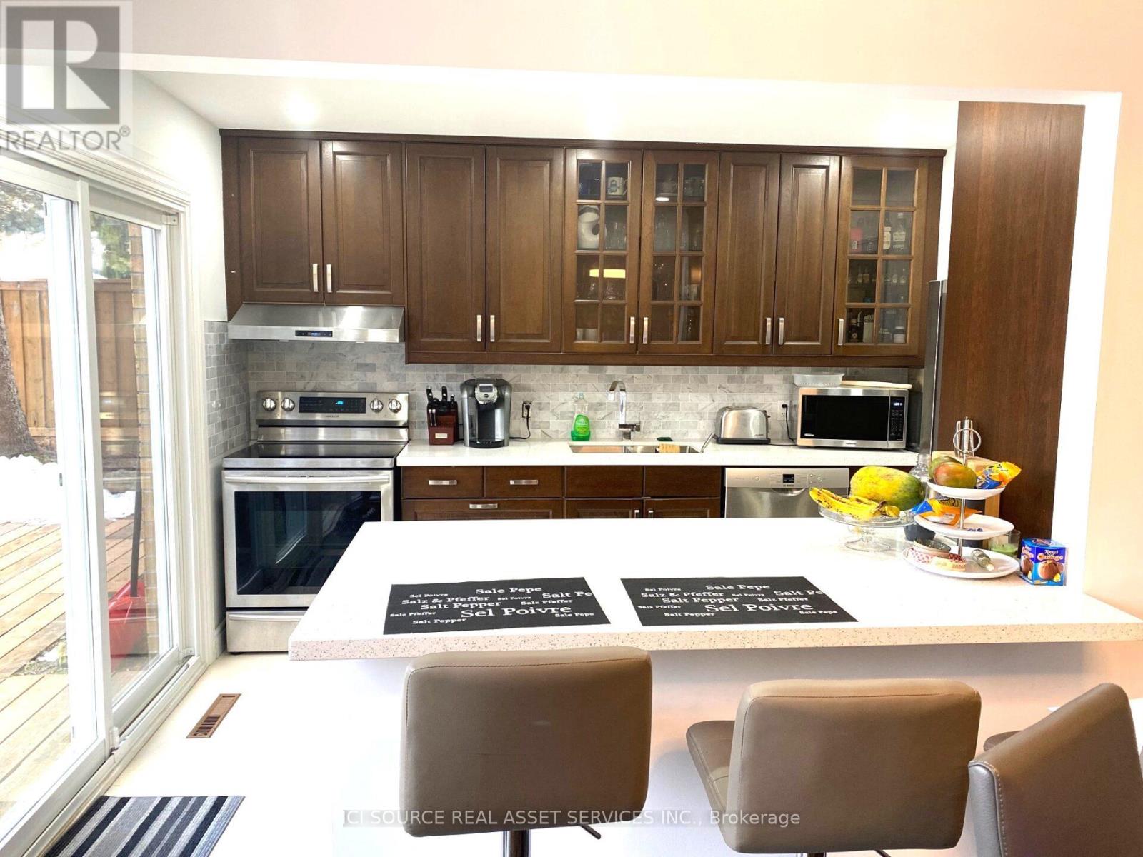 203 Three Valleys Drive, Toronto, Ontario  M3A 3L7 - Photo 9 - C13412916