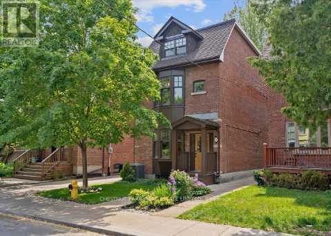918 CARLAW AVENUE, Toronto, Ontario