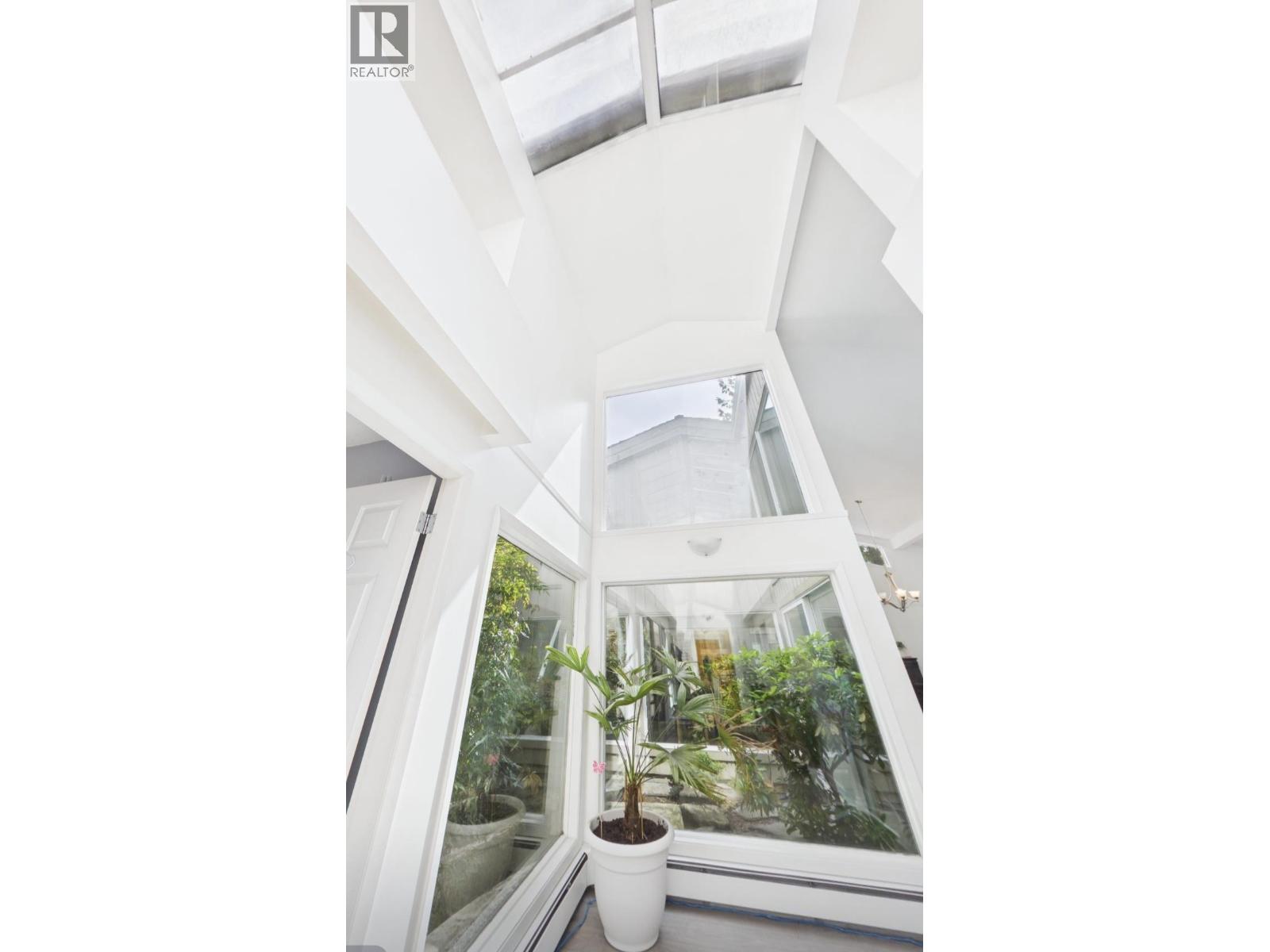 3180 Westmount Place, Vancouver, British Columbia  V7V 3G3 - Photo 5 - R3133764