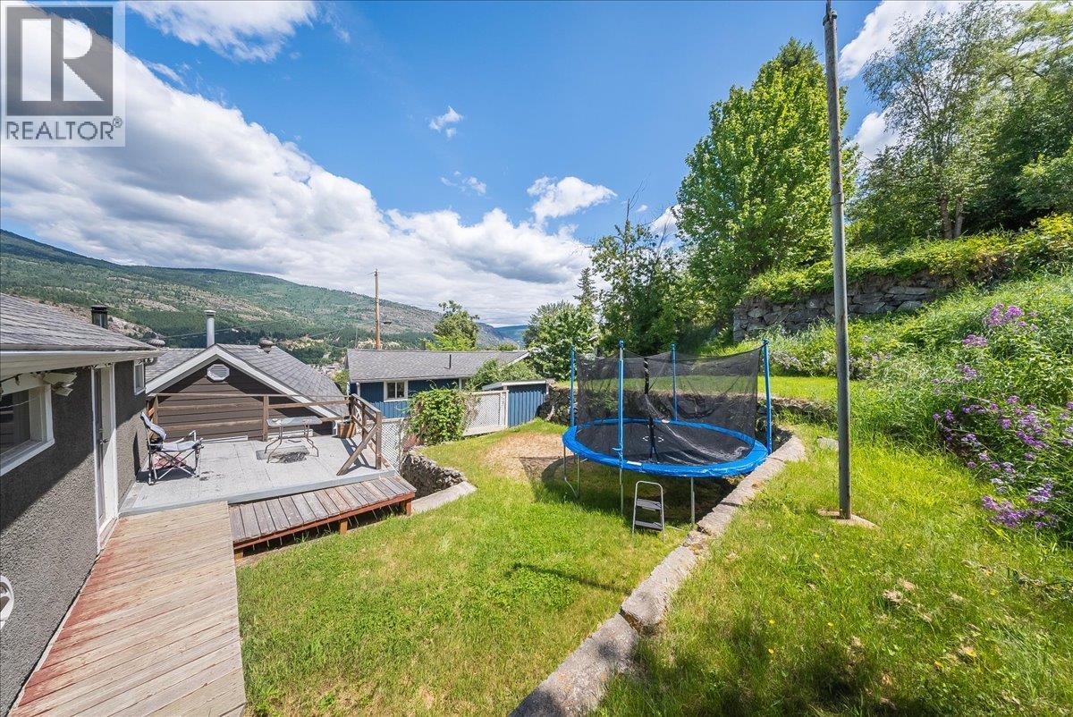 542 Spokane Street, Trail, British Columbia V1R 3V8 - Photo 42 - 10389888