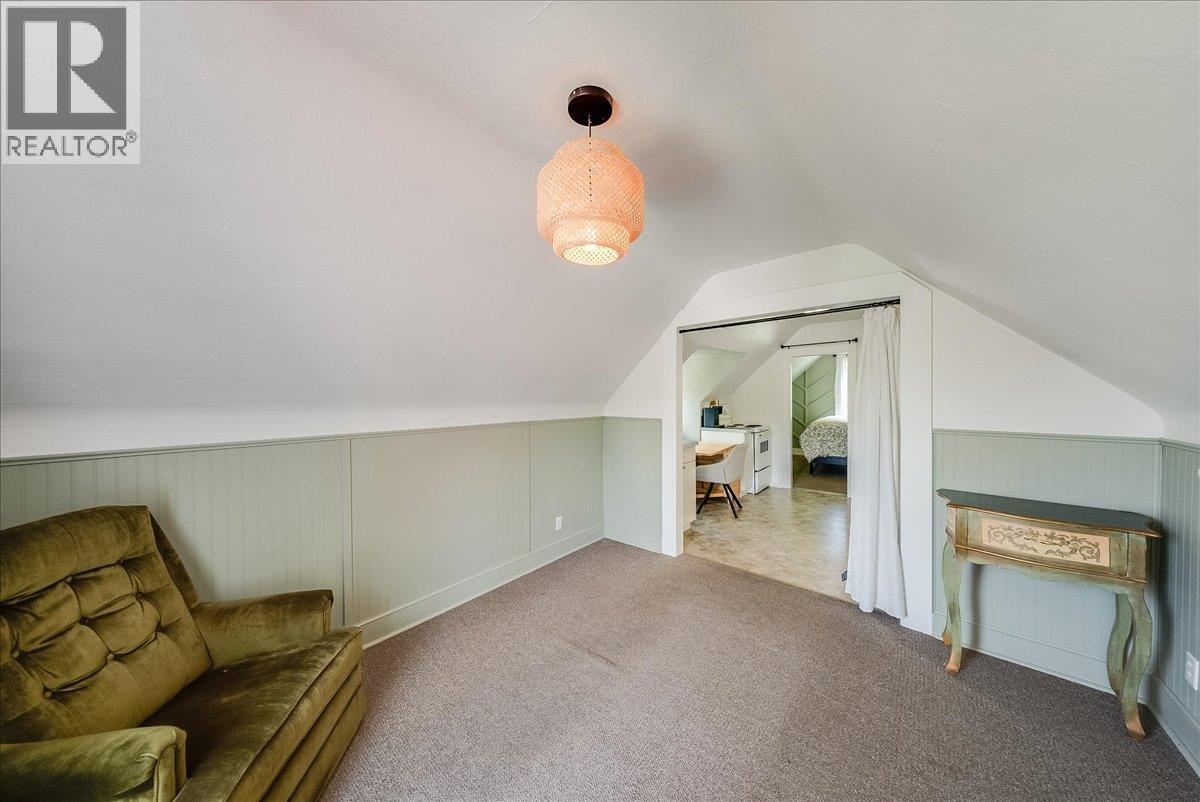 542 Spokane Street, Trail, British Columbia V1R 3V8 - Photo 35 - 10389888