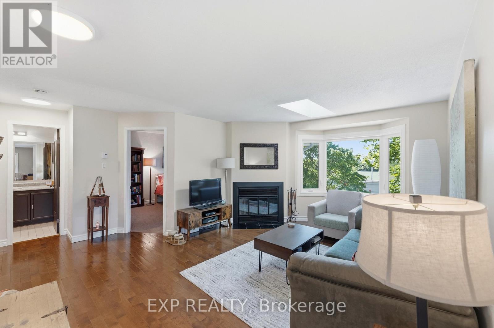7 - 2 Stonebank Crescent, Ottawa, Ontario K2H 9M1 - Photo 17 - X13253600