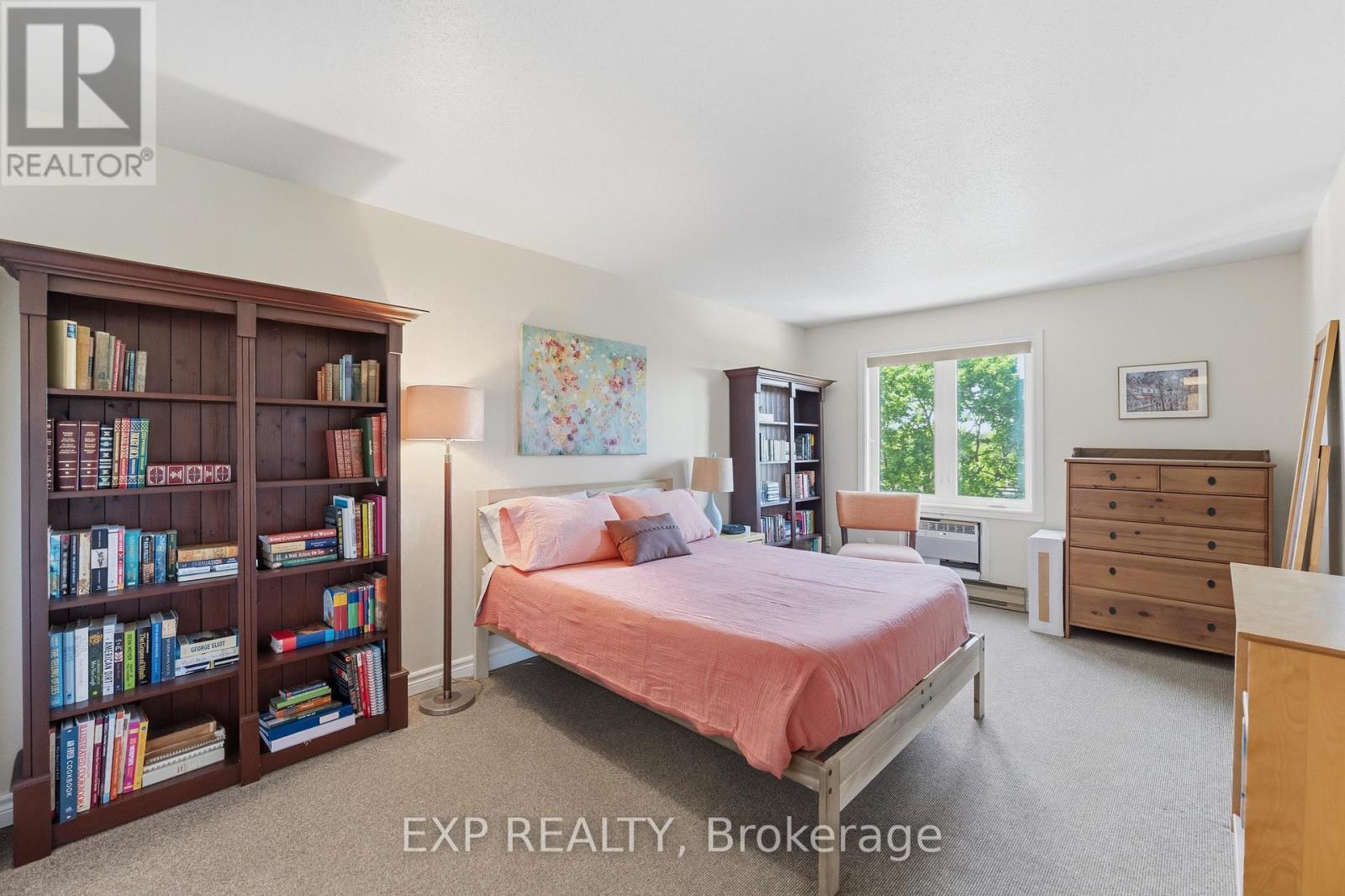 7 - 2 Stonebank Crescent, Ottawa, Ontario K2H 9M1 - Photo 21 - X13253600