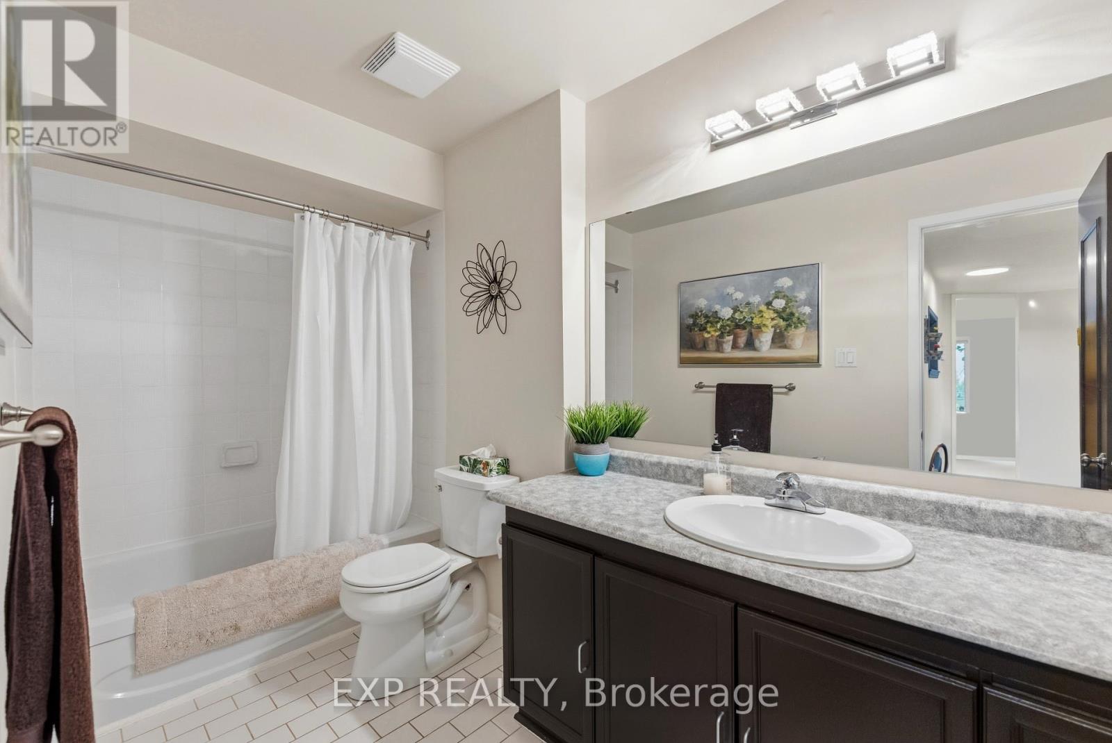 7 - 2 Stonebank Crescent, Ottawa, Ontario K2H 9M1 - Photo 24 - X13253600