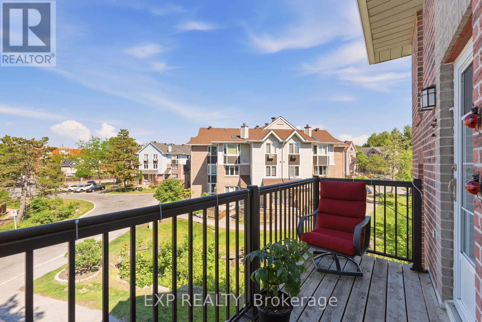 7 - 2 Stonebank Crescent, Ottawa, Ontario K2H 9M1 - Photo 27 - X13253600