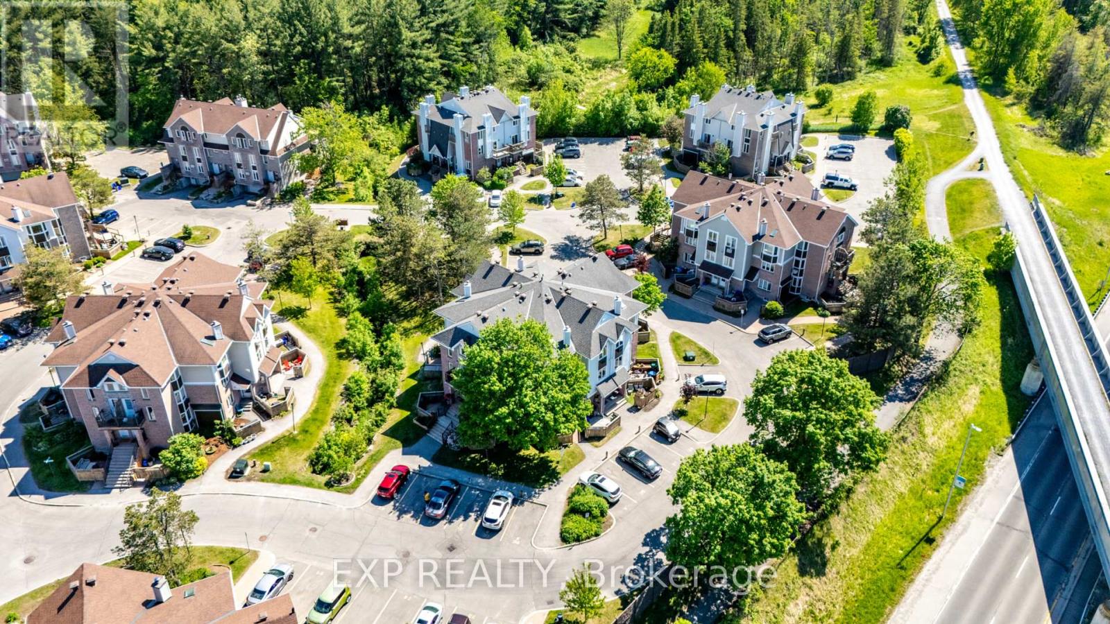 7 - 2 Stonebank Crescent, Ottawa, Ontario K2H 9M1 - Photo 5 - X13253600