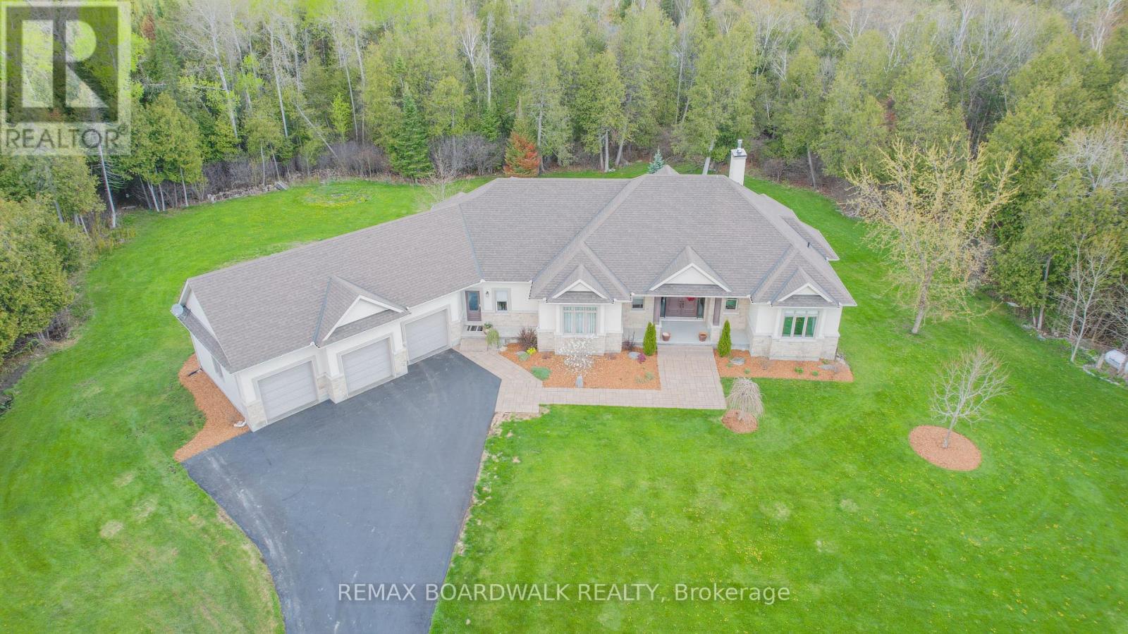 49 Sawgrass Circle, Ottawa, Ontario K0A 1B0 - Photo 2 - X13417898
