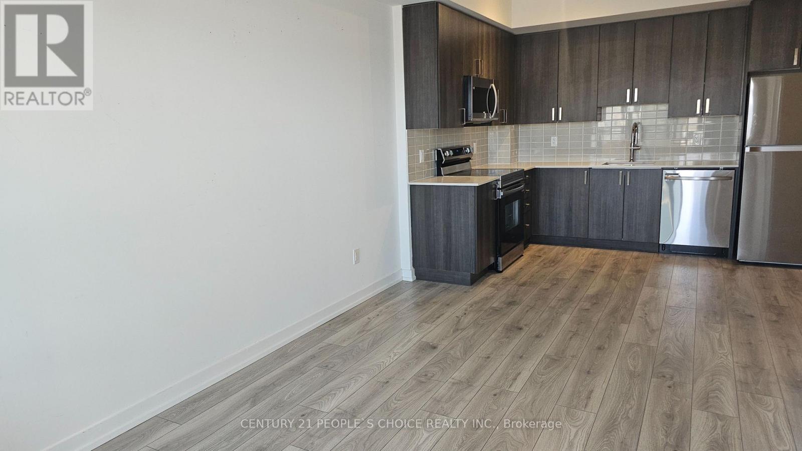 611 - 1455 Celebration Drive, Pickering, Ontario L1W 0C3 - Photo 6 - E13417874