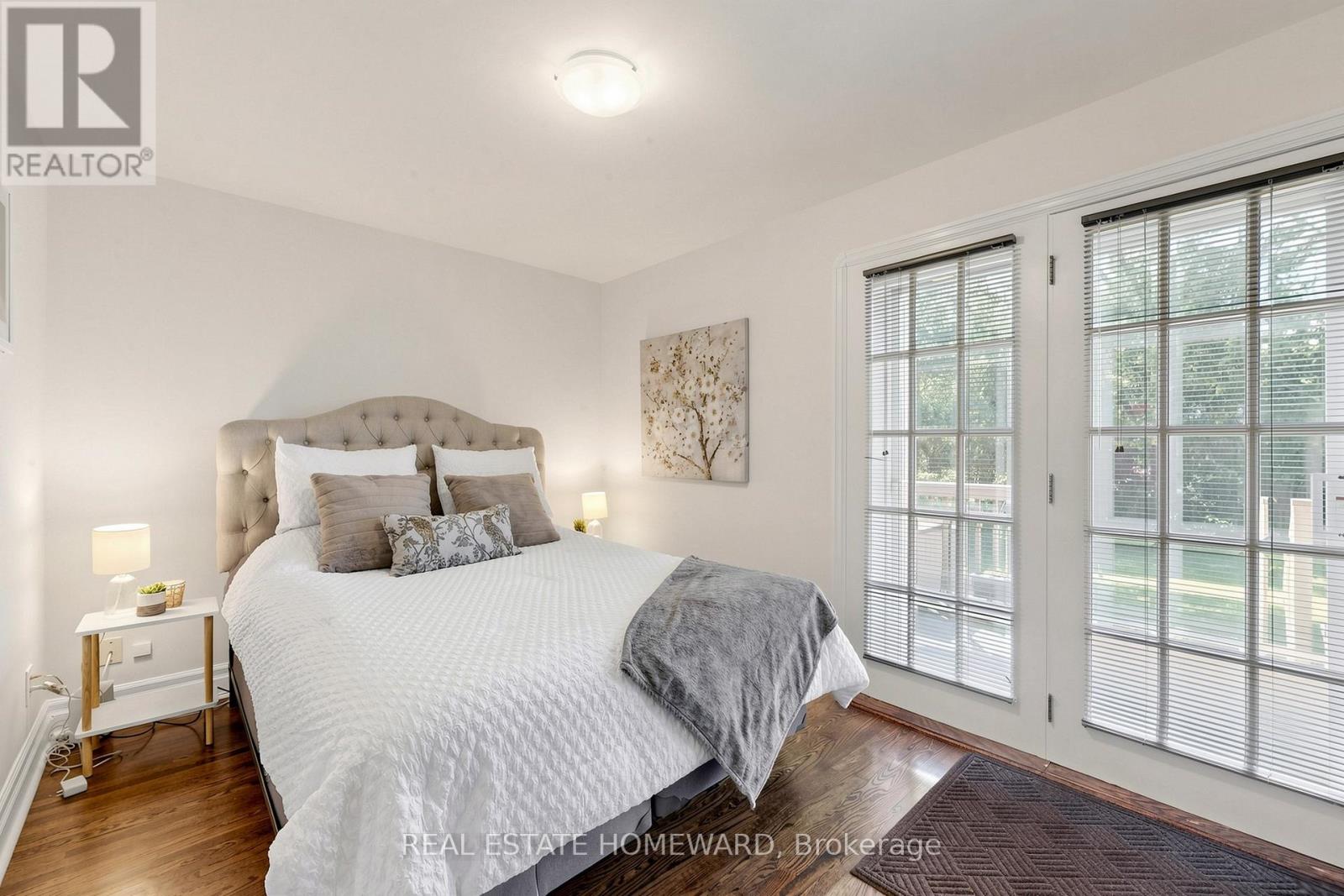 40 Donora Drive, Toronto, Ontario  M4B 1B5 - Photo 2 - E13417910