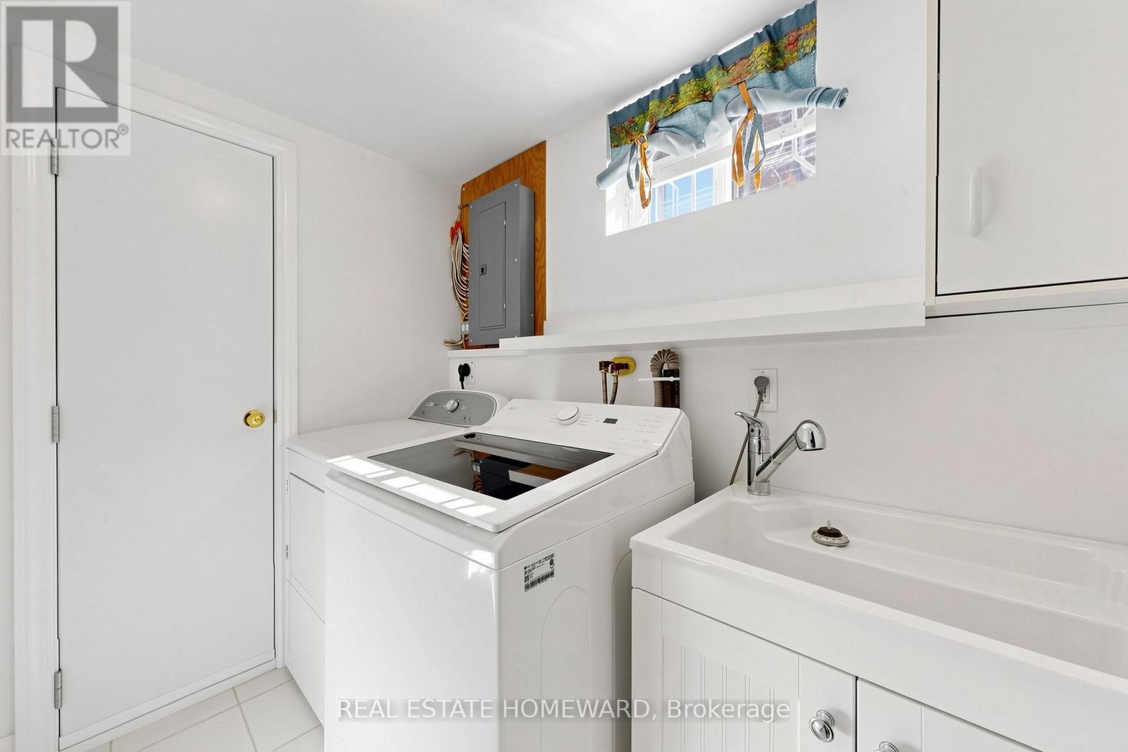 40 Donora Drive, Toronto, Ontario  M4B 1B5 - Photo 21 - E13417910