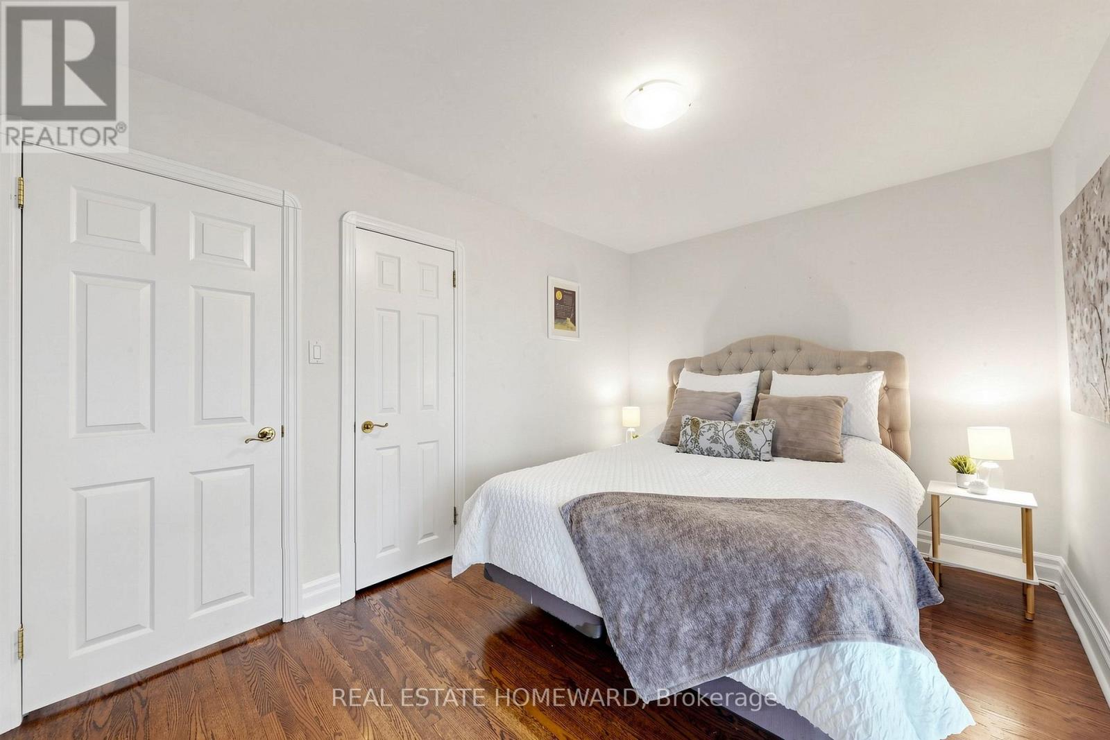 40 Donora Drive, Toronto, Ontario  M4B 1B5 - Photo 3 - E13417910