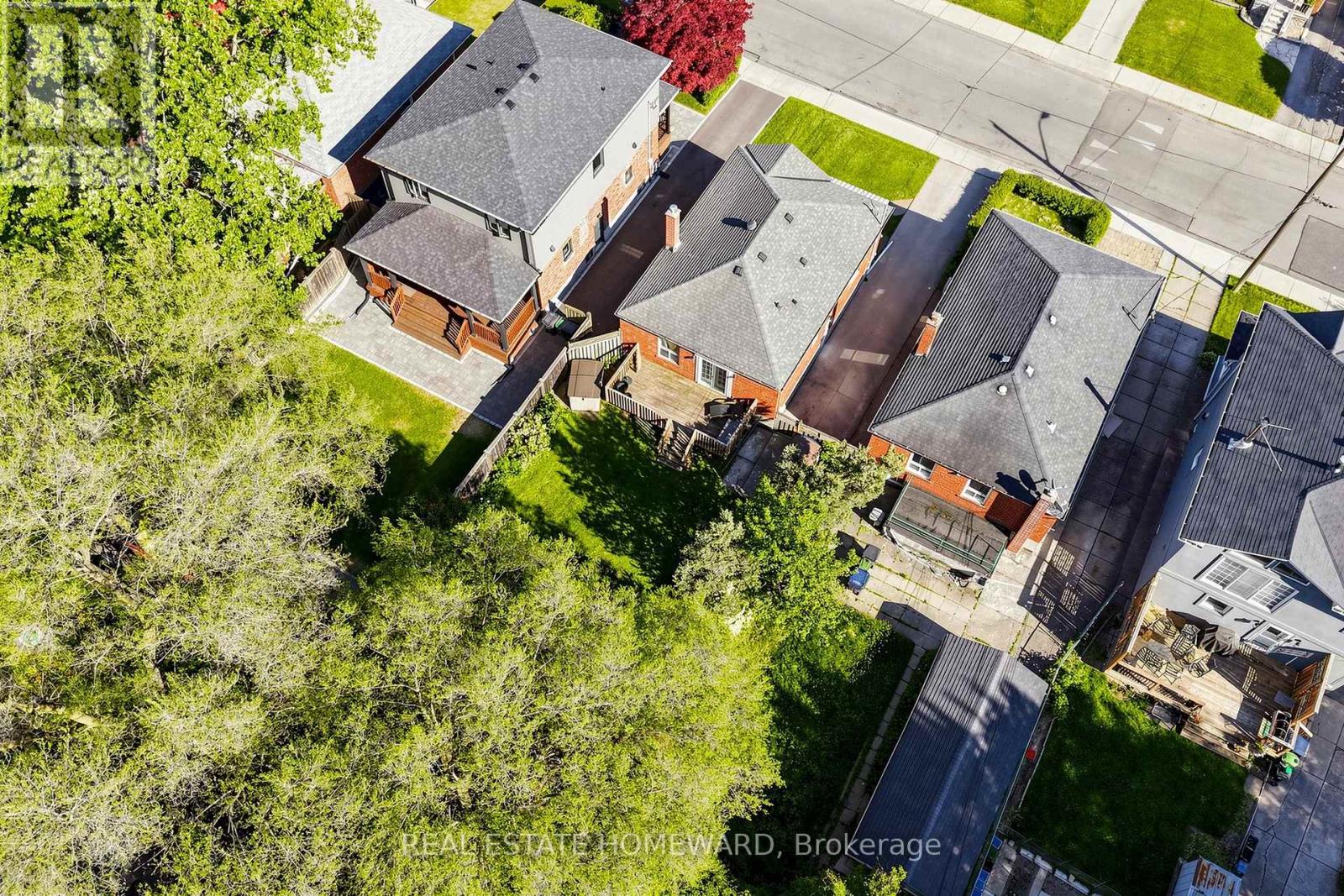 40 Donora Drive, Toronto, Ontario  M4B 1B5 - Photo 31 - E13417910