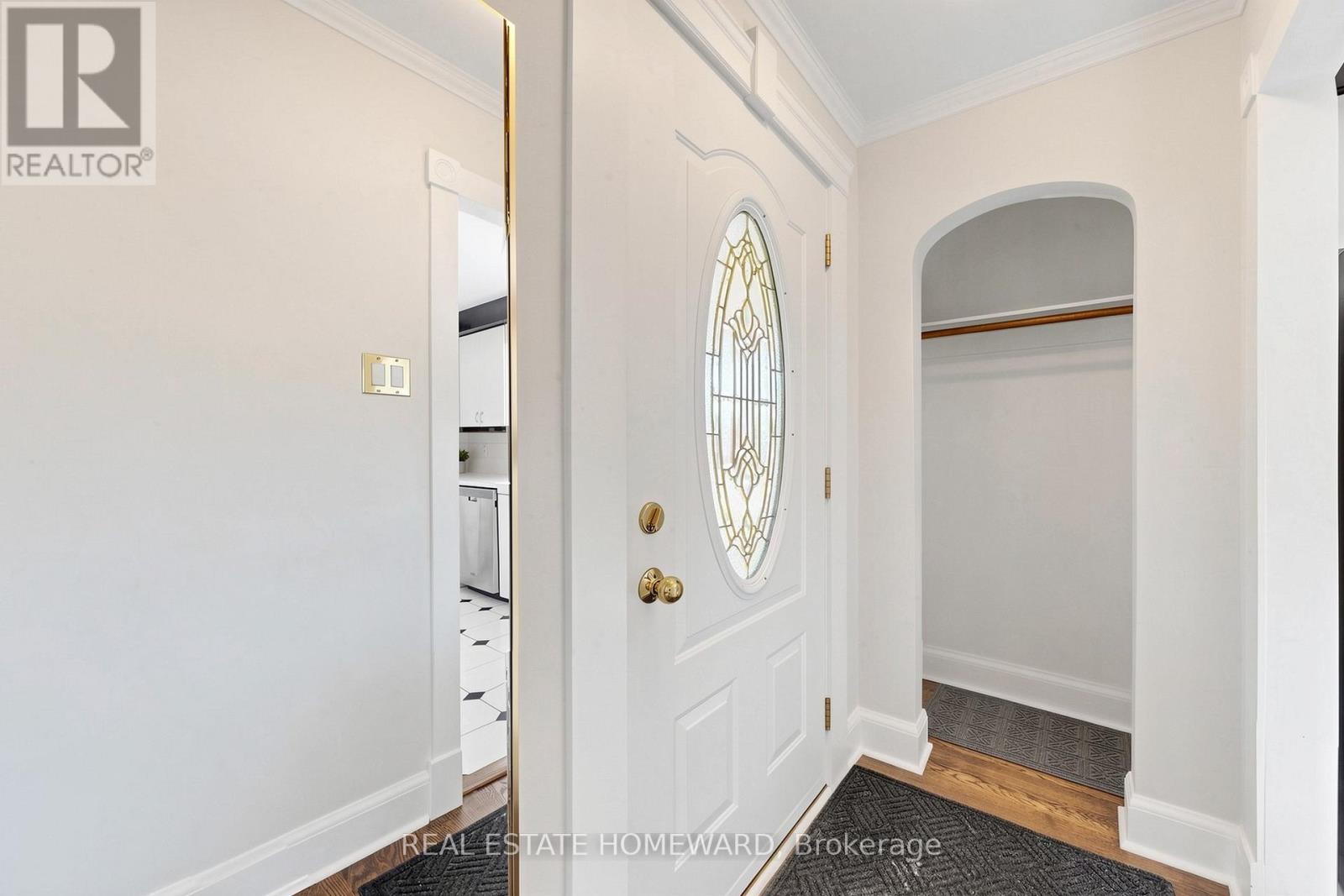 40 Donora Drive, Toronto, Ontario  M4B 1B5 - Photo 8 - E13417910
