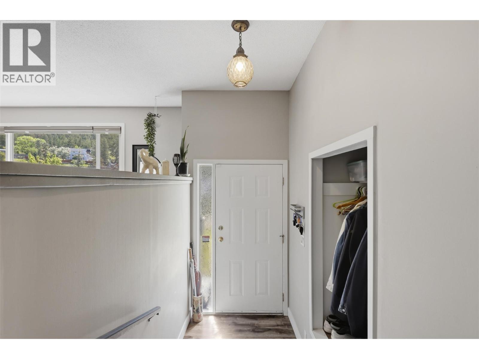 1322 Lamar Drive, Kamloops, British Columbia  V2C 5C6 - Photo 3 - 10387457
