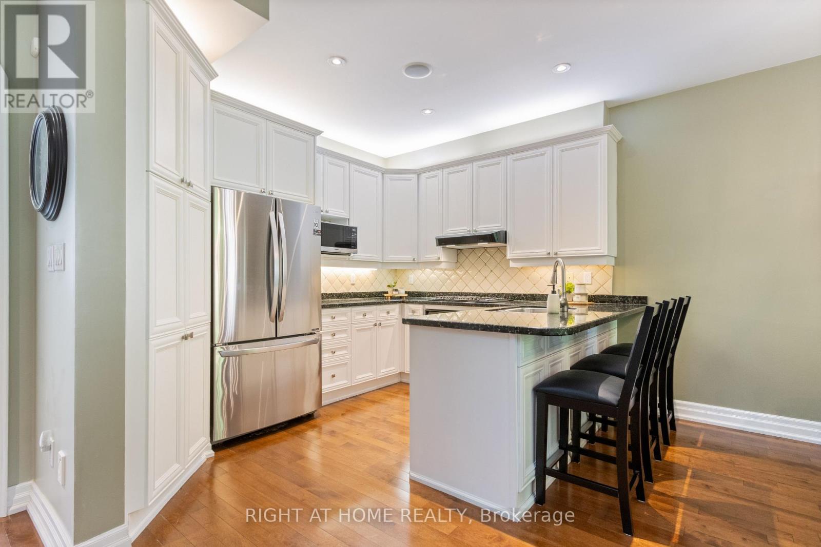 5b - 405 Crossing Bridge Place, Aurora, Ontario  L4G 7N1 - Photo 13 - N13417872